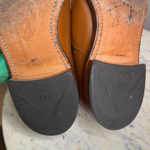 Allen Edmonds Hillcrest Oxfords Size 15 B
Leather tan men’s shoes main image 4